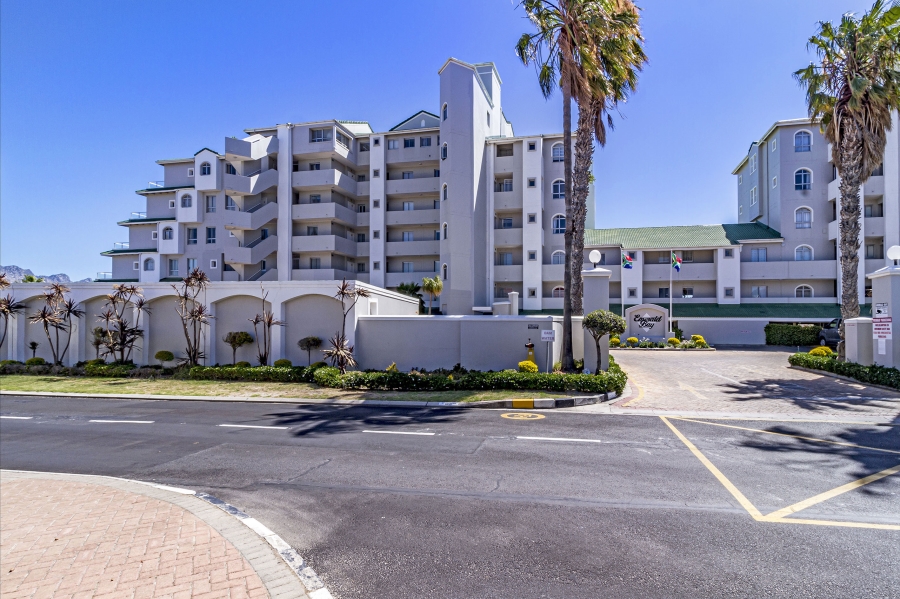 1 Bedroom Property for Sale in Greenways Golf Estate Western Cape